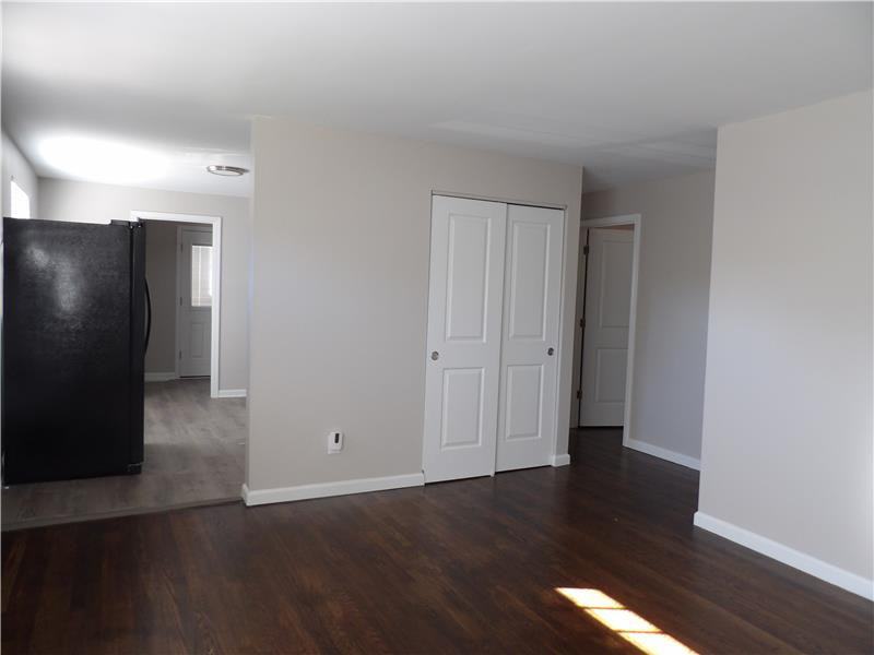 122 Tracy Ln - Photo 5 of 24