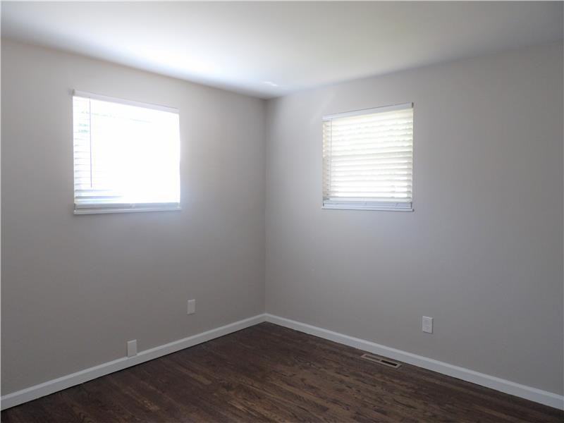 122 Tracy Ln - Photo 7 of 24