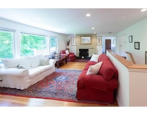 520 Glen Rd - Photo 3 of 19