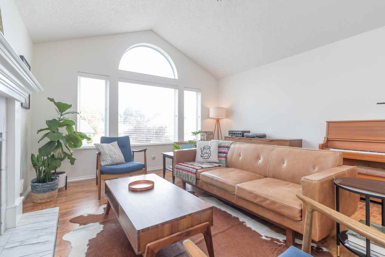 2139 Lannon Way - Photo 2 of 50