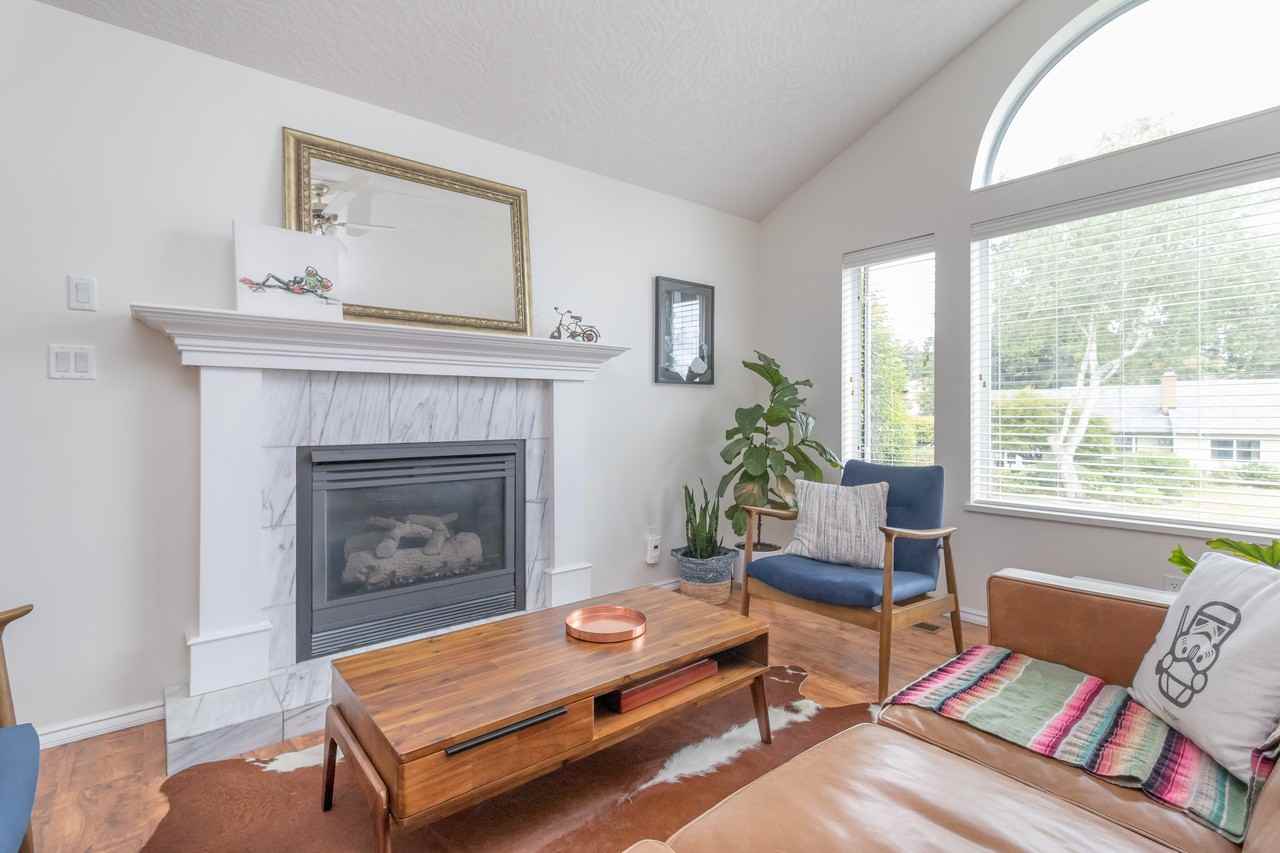 2139 Lannon Way - Photo 3 of 50