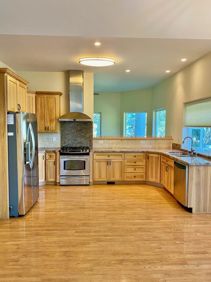 13055 Summit Ridge Dr #1 - Photo 7 of 27