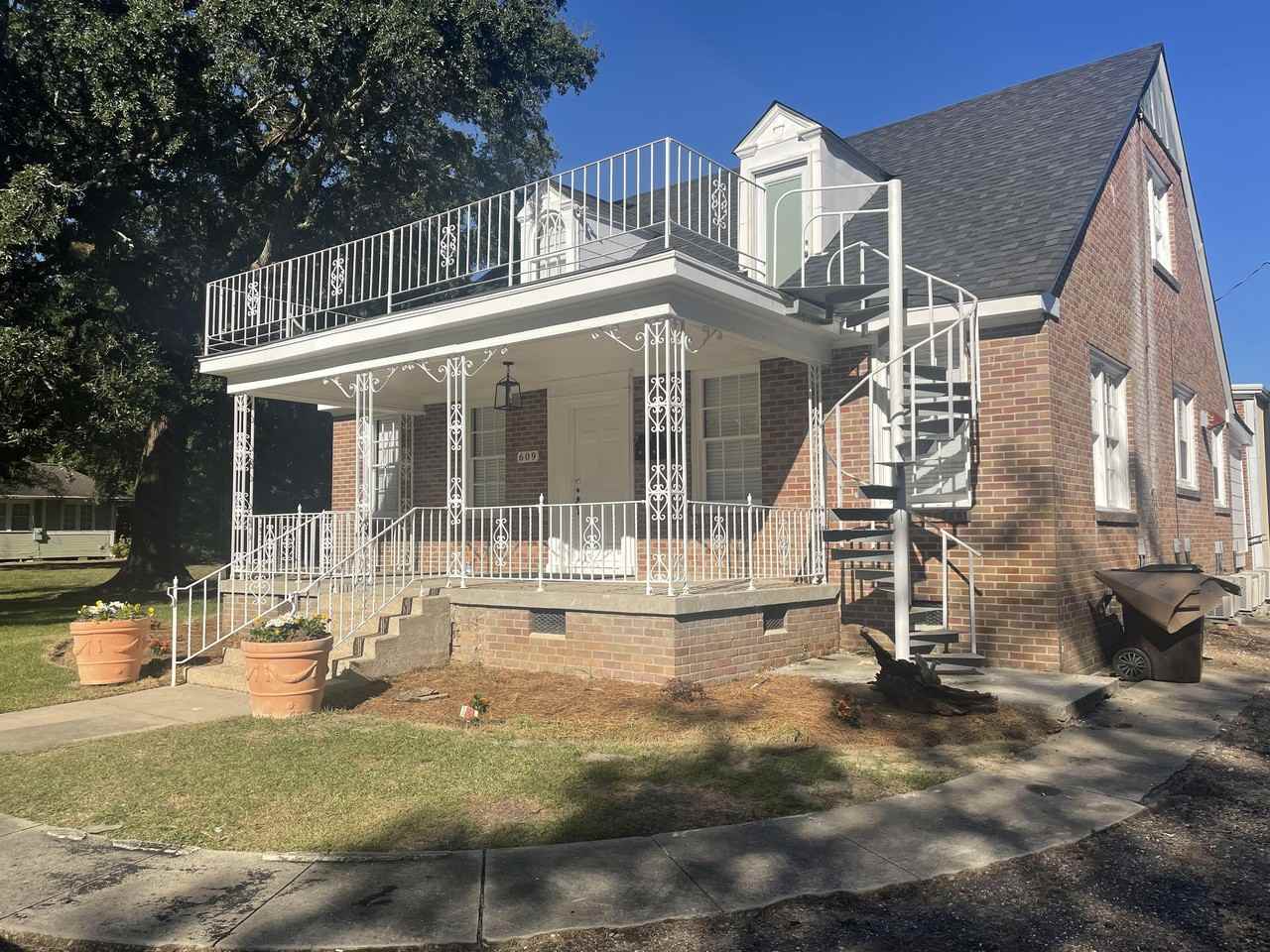 609 Adeline St #3
