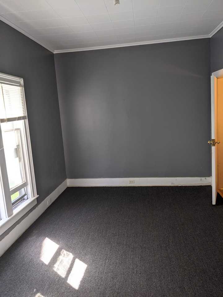 607 Pine St #3 - Photo 3 of 6