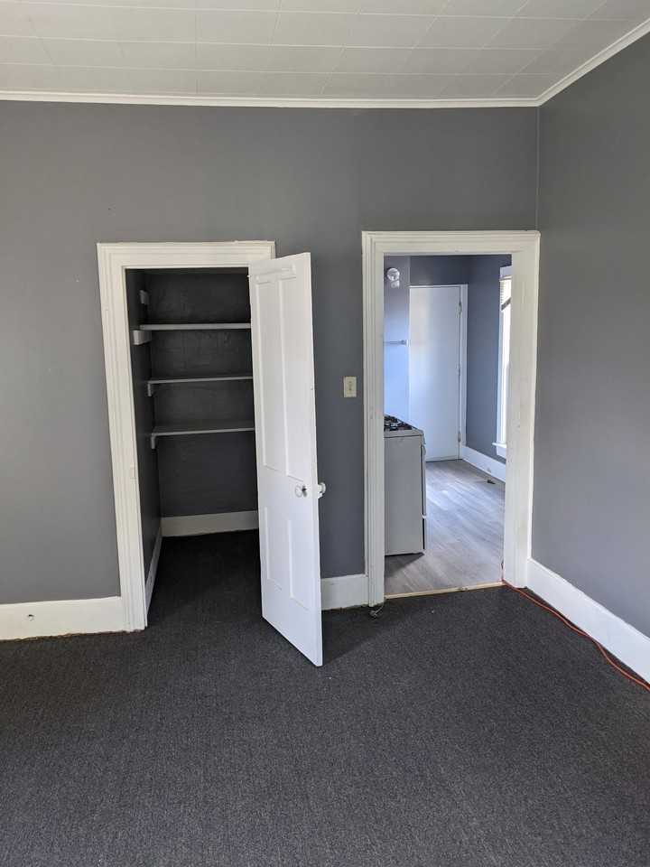 607 Pine St #3 - Photo 4 of 6