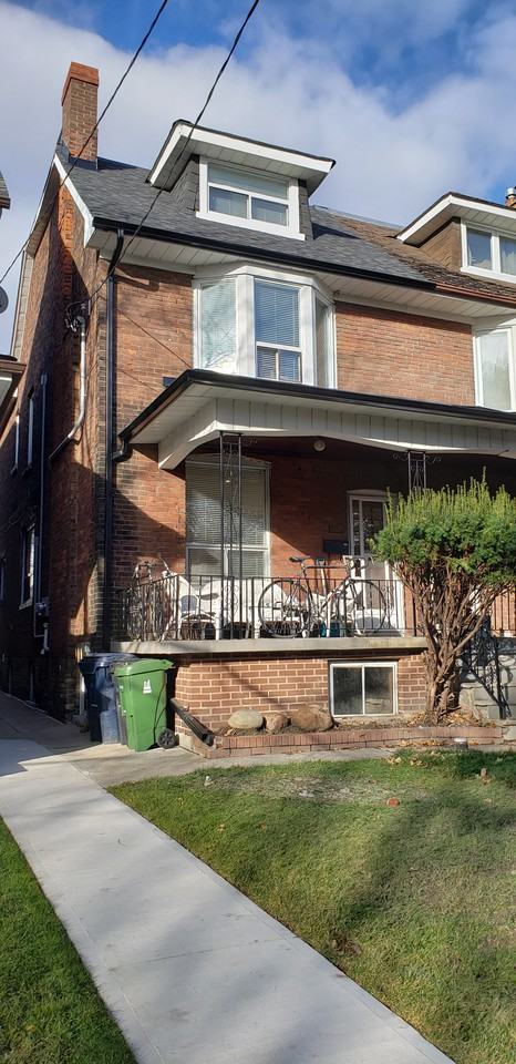 226 Ashworth Avenue #Main - Photo 5 of 16