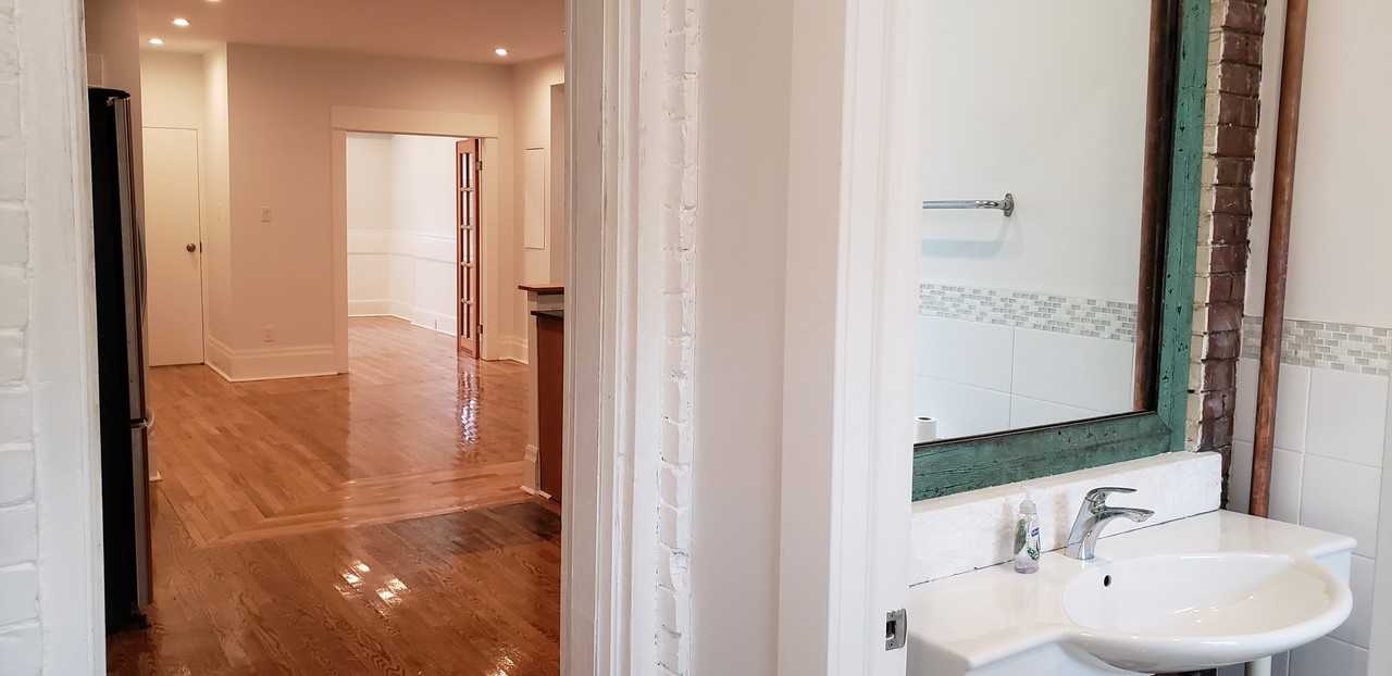 226 Ashworth Avenue #Main - Photo 6 of 16