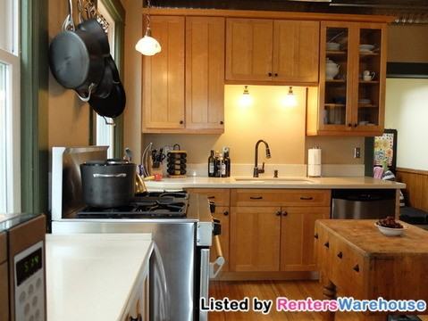 330 8th Ave NE - Photo 3 of 15