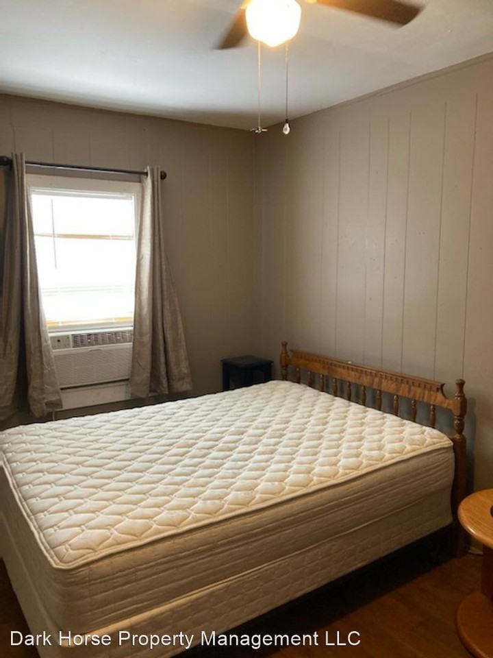 710 S Wilhelm Ave - Photo 3 of 22