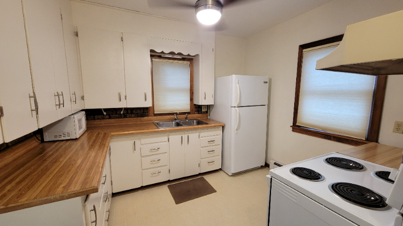 1512 Summer St - Photo 5 of 20