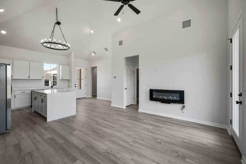 215 Jax Square #215 - Photo 5 of 16