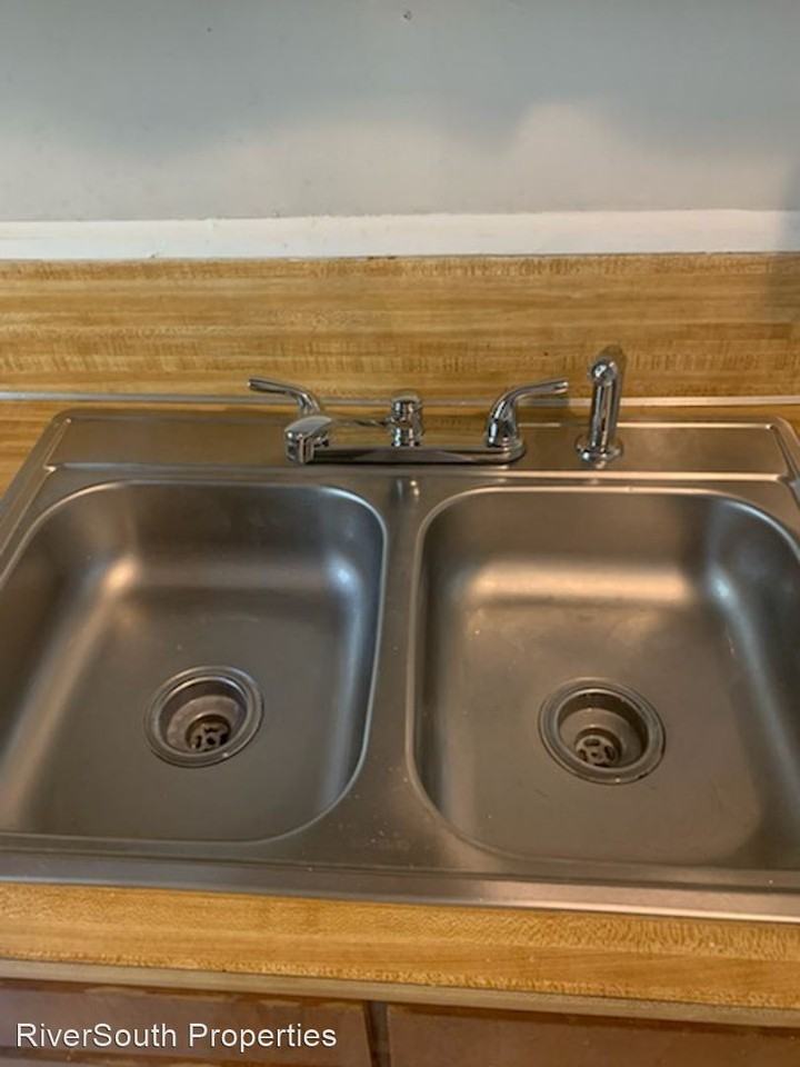 1200-1202 20th St - Photo 3 of 10