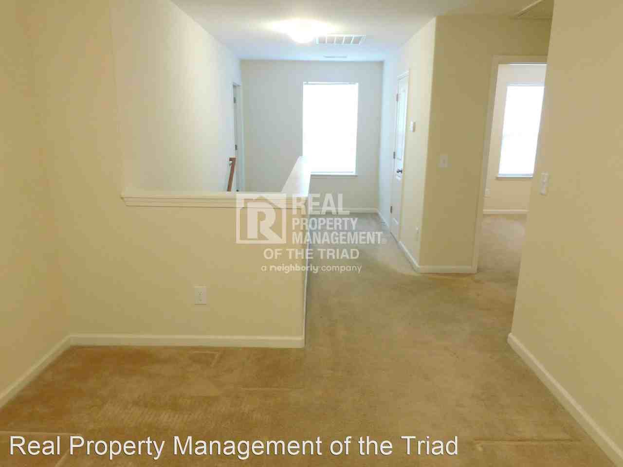 2318 Deerbrook Forest Ln - Photo 3 of 32