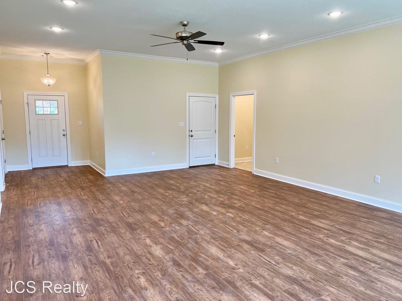 4805 Edgemont Dr - Photo 2 of 19