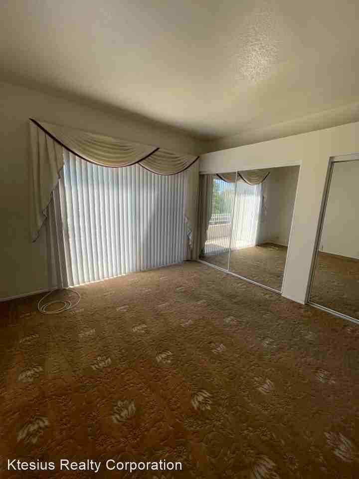 1616 Via Caminar - Photo 3 of 14