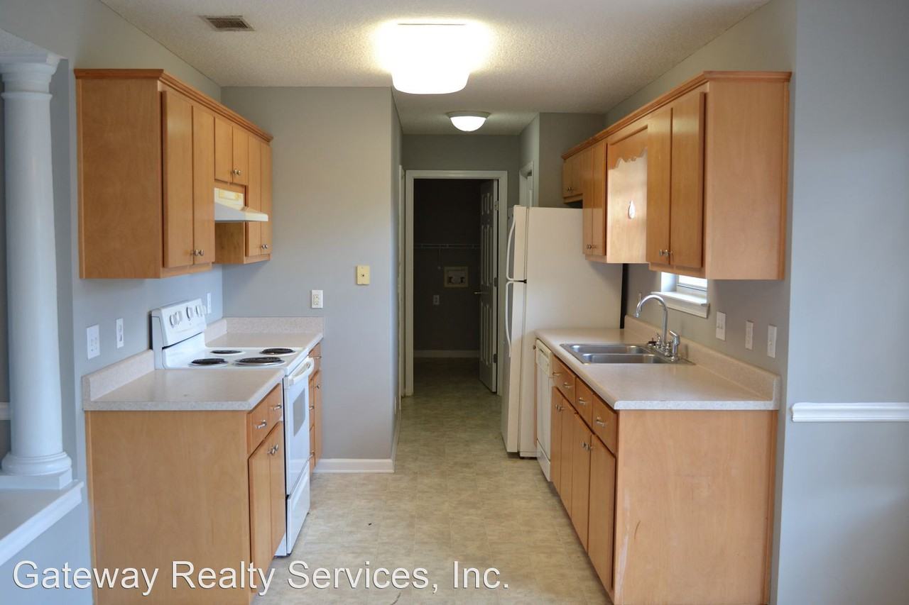 4078 Meadow Cir - Photo 3 of 16