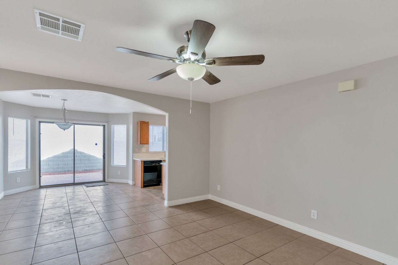 9652 Brooks Lake Ave - Photo 4 of 27