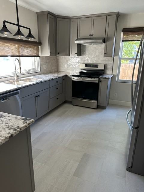 587 Avenue E - Photo 2 of 13