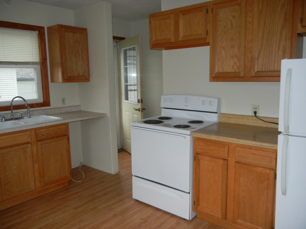 2702 Washington Ave - Photo 3 of 15