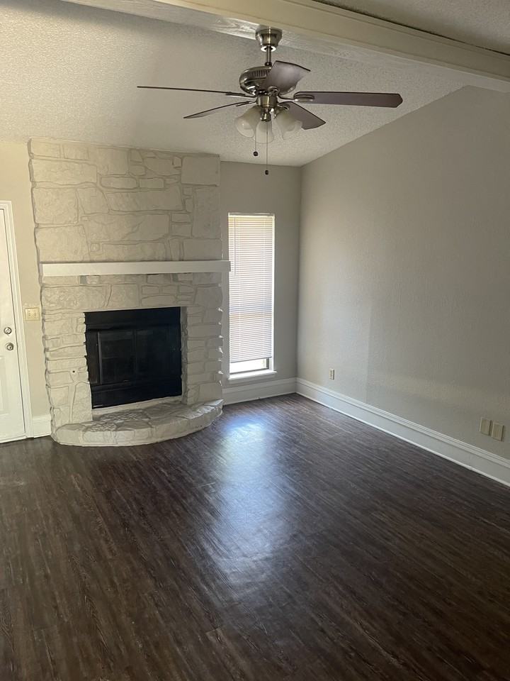 28434 E 139th St S - Photo 2 of 10
