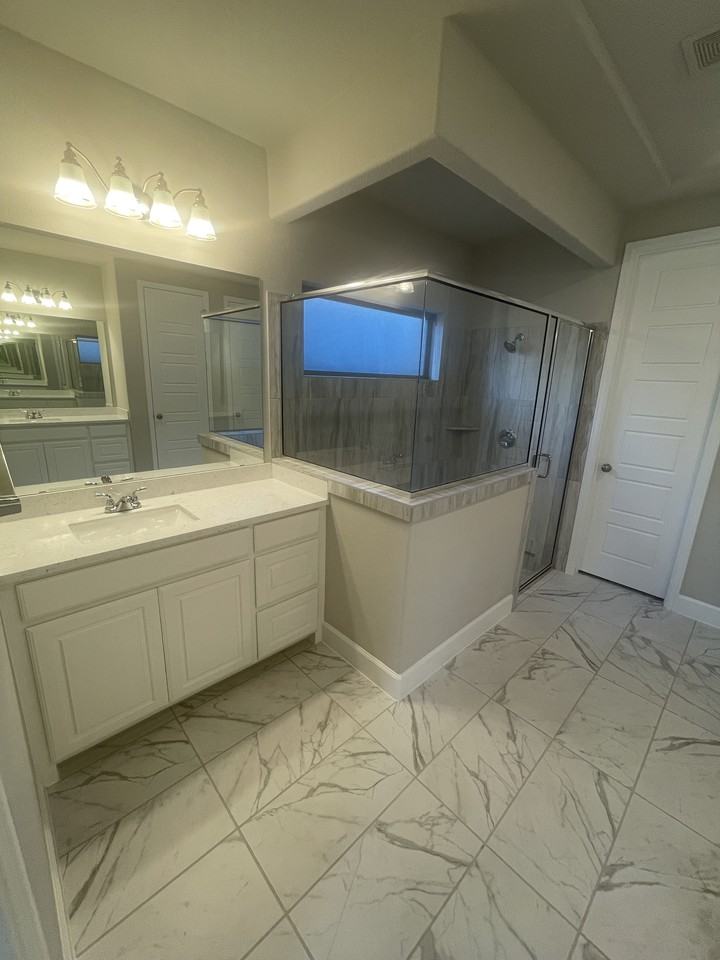 2223 Autrey Ln - Photo 5 of 11