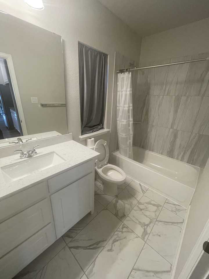 2223 Autrey Ln - Photo 7 of 11