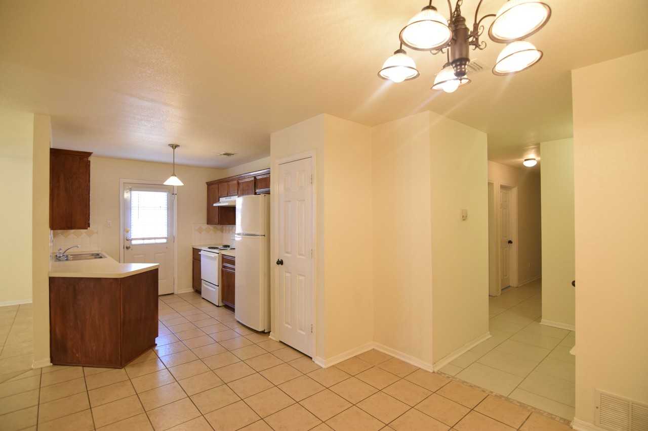 2700 Seabiscuit Dr - Photo 4 of 18