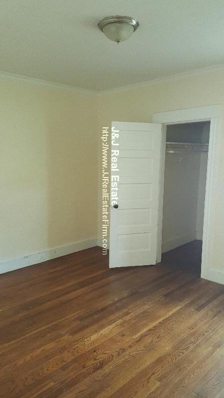392 Hamilton St 1 - Photo 3 of 5