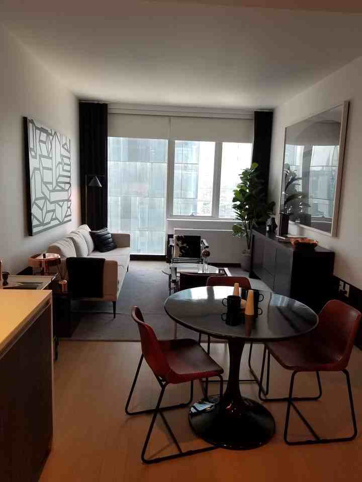 28-10 Jackson Avenue #16L