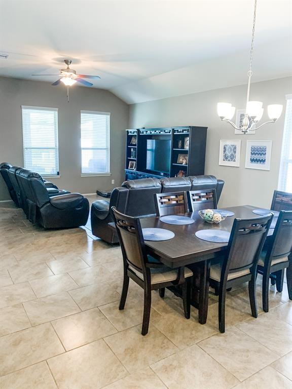 23818 San Barria Dr - Photo 4 of 18