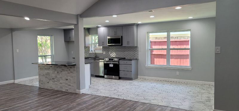 900 Westminster Dr - Photo 7 of 20