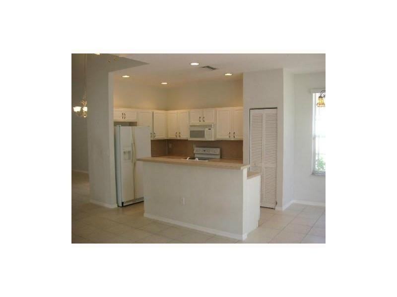 12349 NW 53rd St - Photo 2 of 13