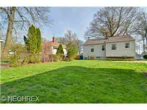 24116 Knickerbocker Rd - Photo 3 of 16