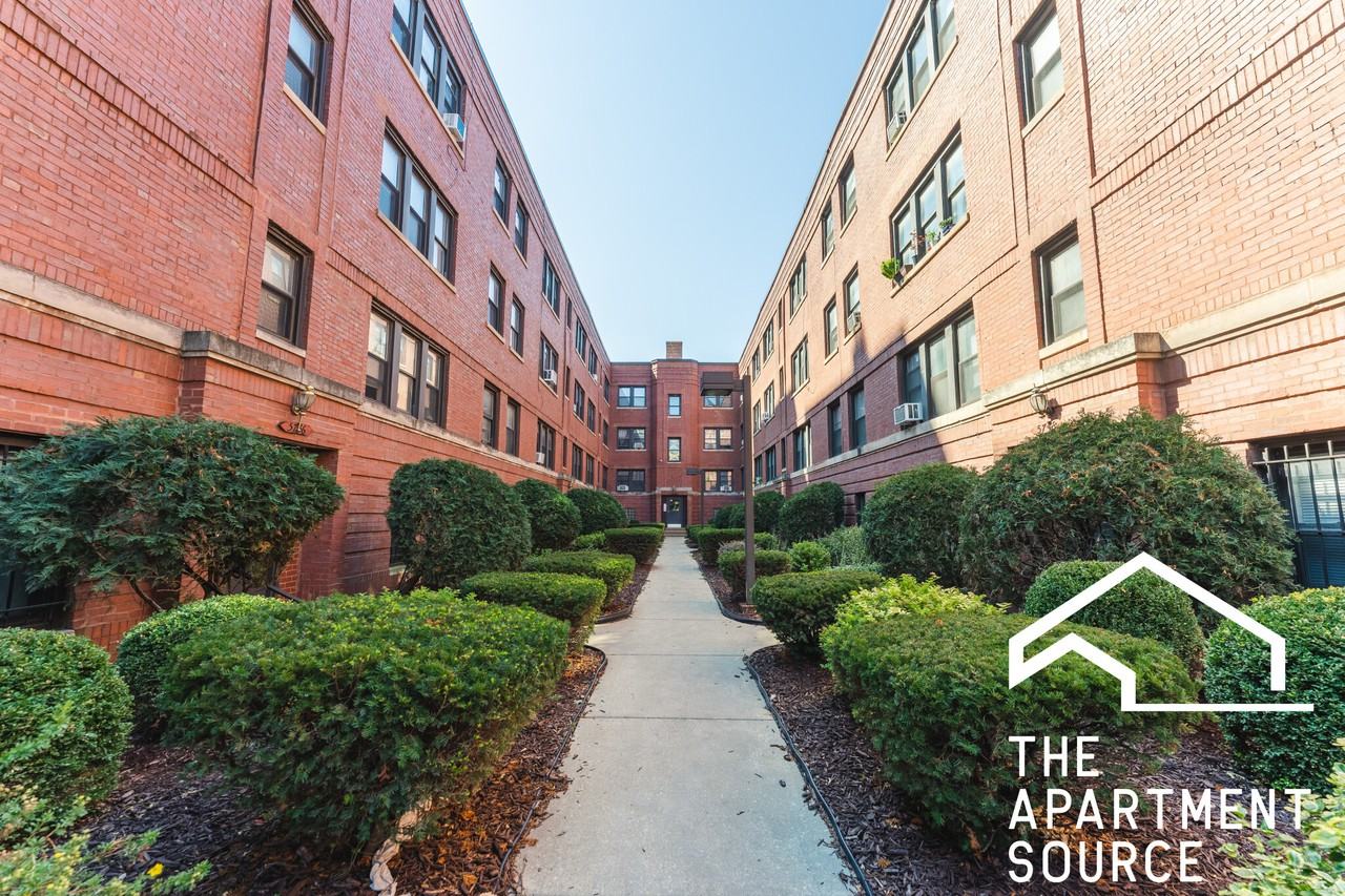 5736 N Winthrop Ave #104 - Photo 3 of 3