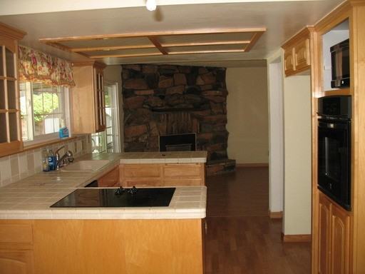 2913 Camino Heights Dr - Photo 3 of 9