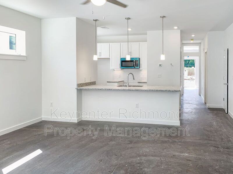 106 W 12th St #A - Photo 2 of 14