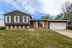 featured image of 1786 S Waco Ct