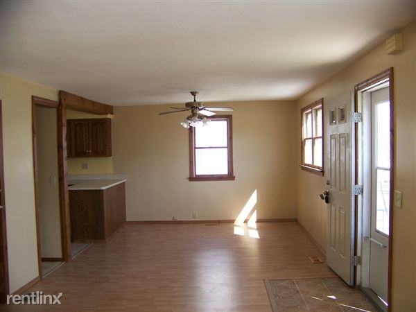 109 Jackson St - Photo 2 of 8