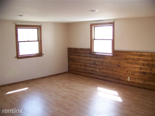 109 Jackson St - Photo 3 of 8