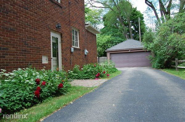 1308 Harbrooke Ave - Photo 2 of 42