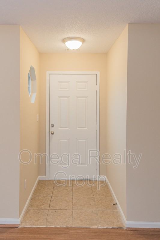 595 Mcdonald Dr - Photo 5 of 42