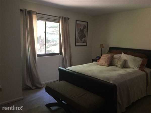 Daisy Hill Condos - Photo 3 of 6