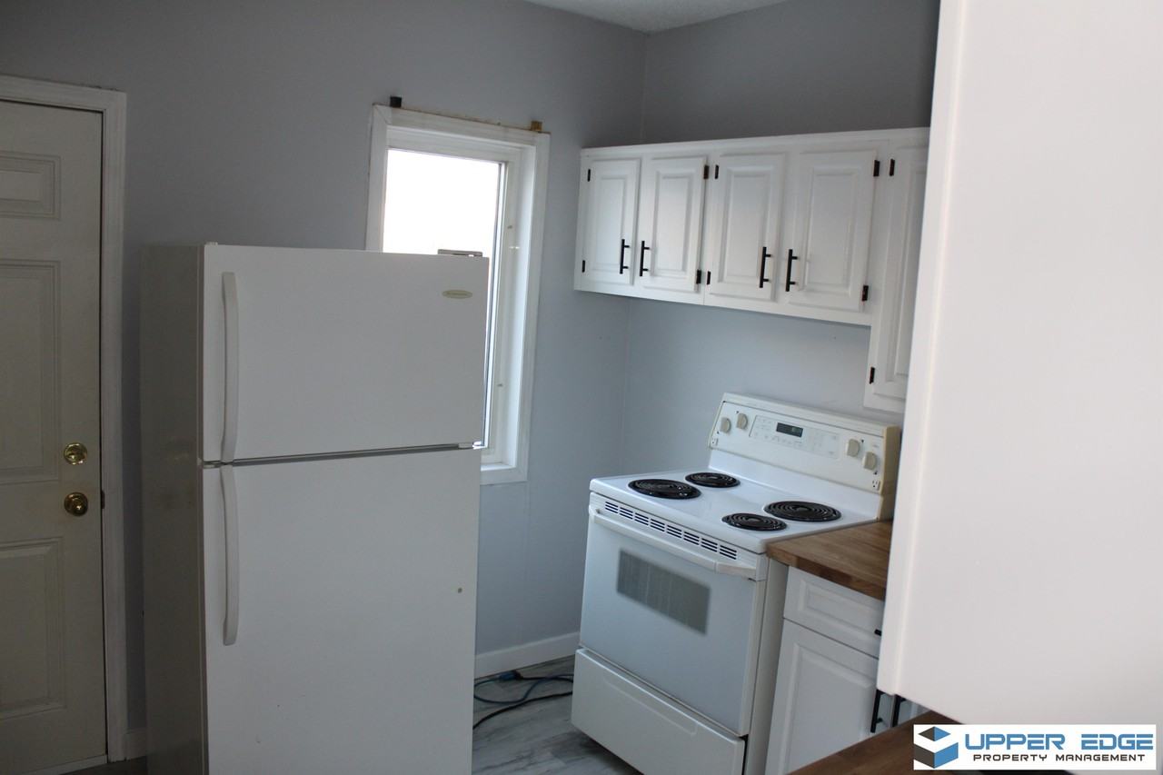 274 Artillery St - Photo 3 of 13