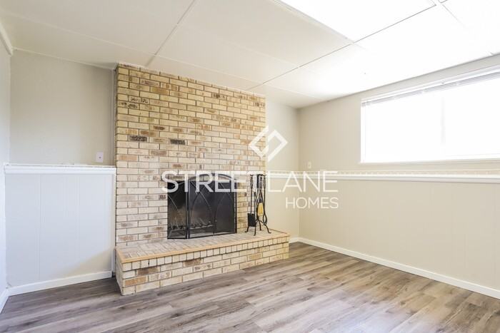 1781 S Naples St - Photo 3 of 15