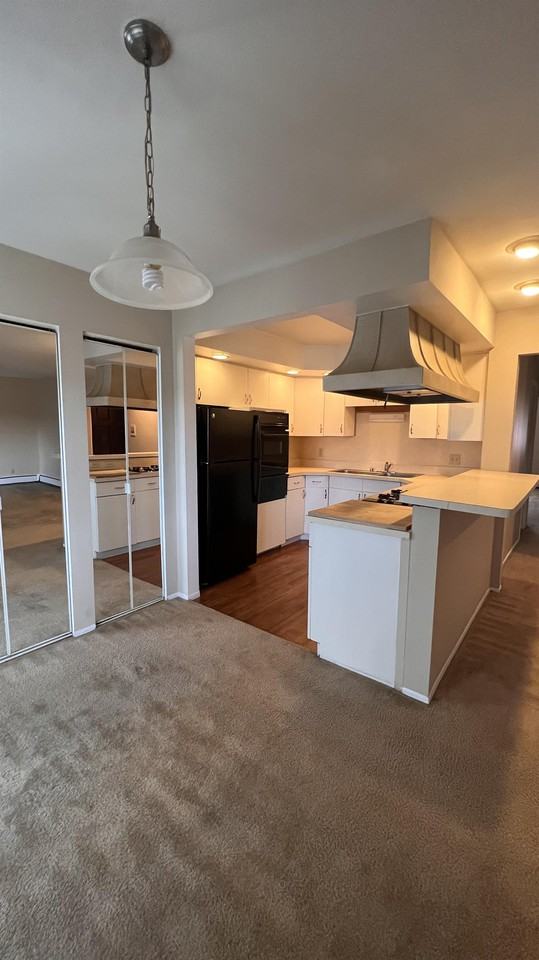 23700 W Warren St #8006 - Photo 2 of 20