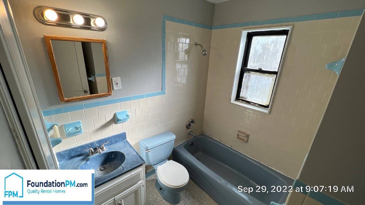 824 Novarese St #1 - Photo 7 of 17