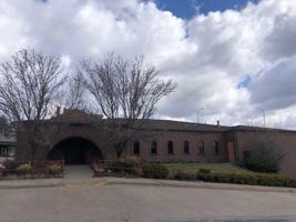 featured image of 600 N Main St #04
