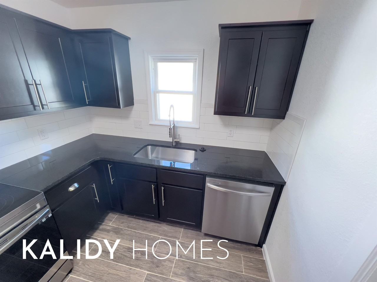 3504 N Westmont St #1 - Photo 4 of 24