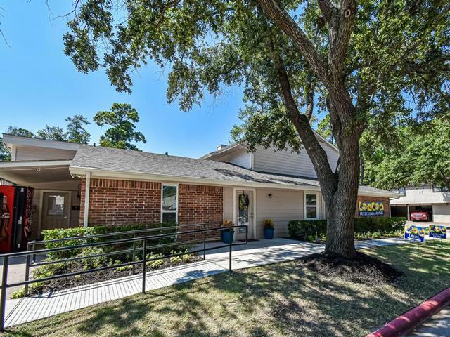 800 Bellshire Dr - Photo 7 of 18