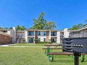 800 Bellshire Dr - Photo 1 of 1